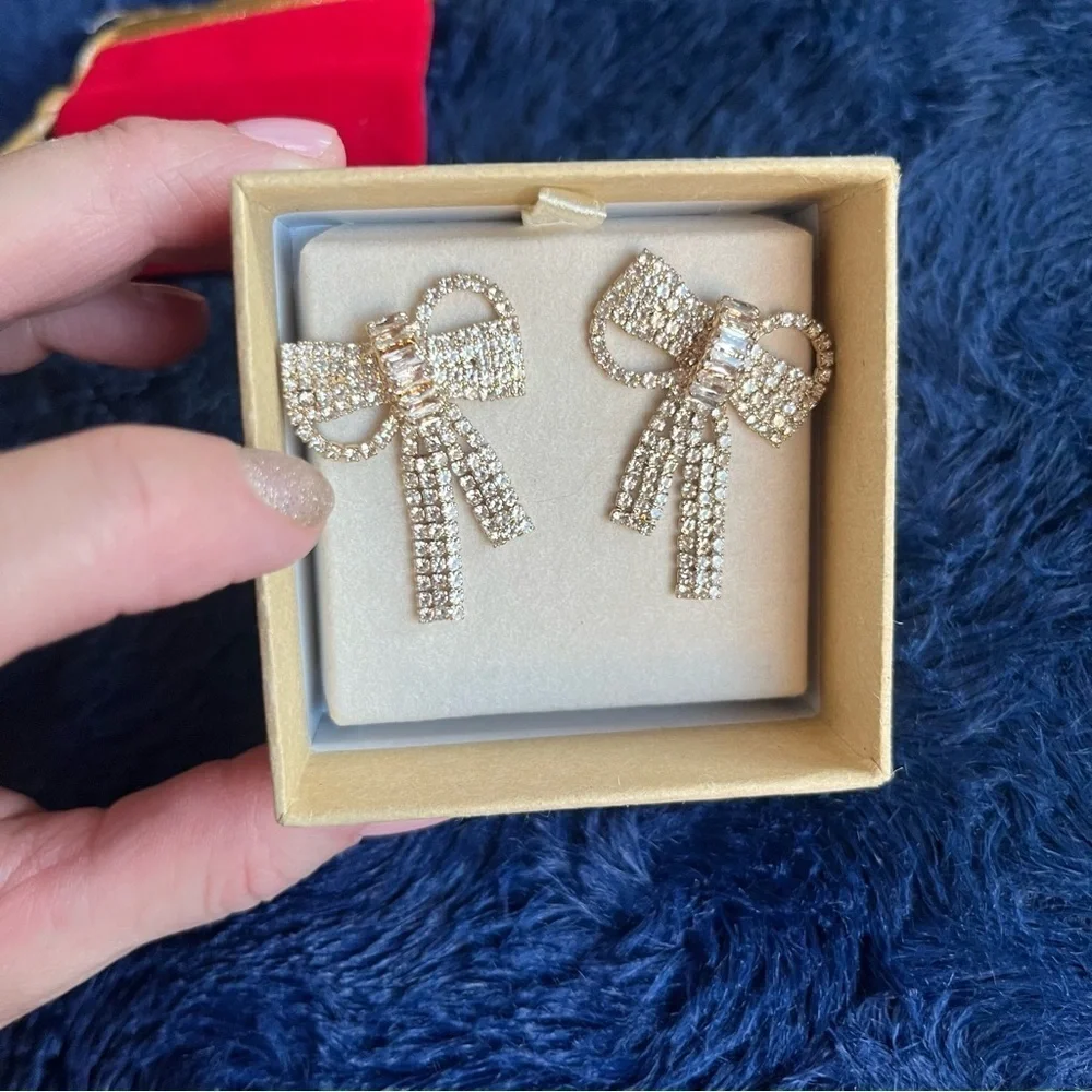 Xioose Gold Rhinestone Ribbon Bow Stud Fashion Ladies Earrings